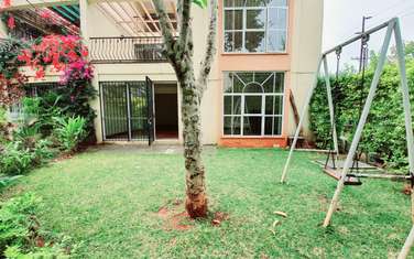 5 Bed Townhouse with En Suite at Brookside Drive