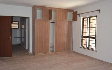 3 Bed Apartment with En Suite in General Mathenge