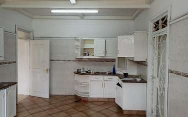 10 Bed House with En Suite at Hardy Estate.