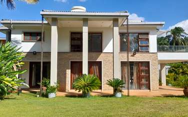 6 Bed Townhouse with En Suite at Kitisuru