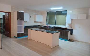 4 Bed Apartment with Backup Generator in Parklands