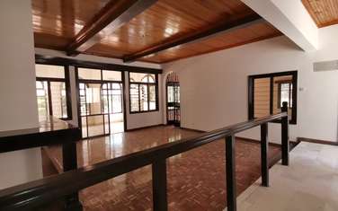 7,000 ft² Office with Parking in Gigiri