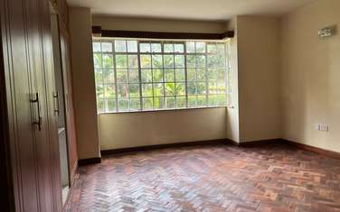 5 Bed Townhouse with Garden in Spring Valley