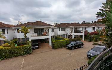 4 Bed Townhouse with Swimming Pool at Grevillia Groove