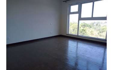 4 Bed Apartment with Parking in Riverside