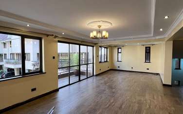 5 Bed Townhouse with En Suite in Lavington