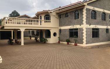Serviced 4 Bed Apartment with En Suite in Nyari