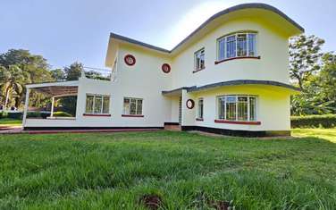 6 Bed House with En Suite in Rosslyn