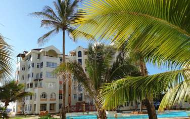 4 Bed Apartment with Swimming Pool in Nyali Area
