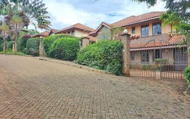 4 Bed Townhouse with En Suite at Kyuna Road