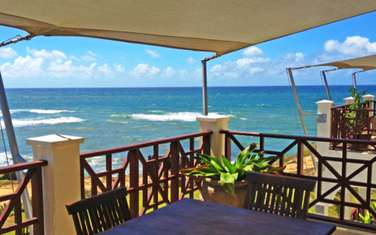 3 Bed Apartment with En Suite at Bluebay-Cove