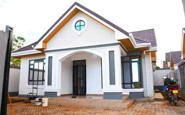 3 Bed House with En Suite at Daykio