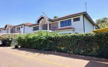4 Bed Townhouse with En Suite at Brookside Drive