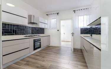 4 Bed Townhouse with En Suite in South C