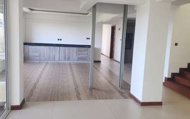 4 Bed Apartment with En Suite in Westlands Area