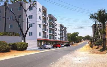 Serviced 2 Bed Apartment with Aircon at Links Road