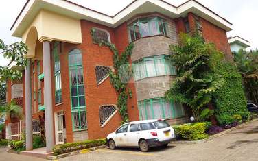 2 Bed Apartment  in Ngong Road