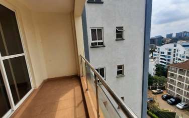3 Bed Apartment with Aircon in Riverside