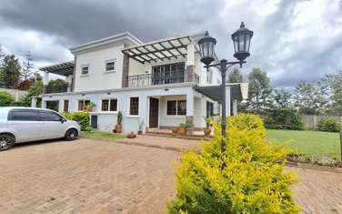 3 Bed Townhouse with En Suite at Nicole Avenue