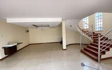 4 Bed House with En Suite in Westlands Area