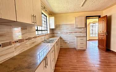 4 Bed House with En Suite in Ngong