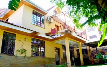 6 Bed Townhouse with En Suite at Convent Drive
