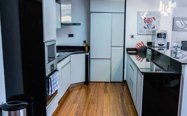 Serviced 2 Bed Apartment with En Suite in Kilimani