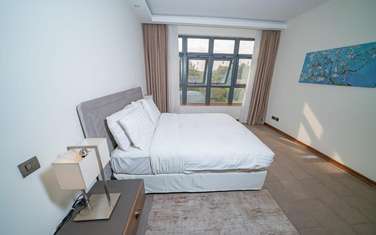 Serviced 2 Bed Apartment with Swimming Pool in Spring Valley