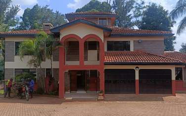5 Bed House with En Suite in Nyari