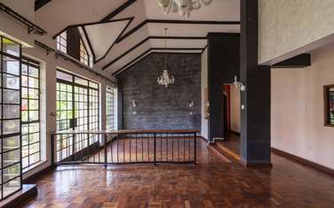 4 Bed Apartment with En Suite at Masanduku Lane