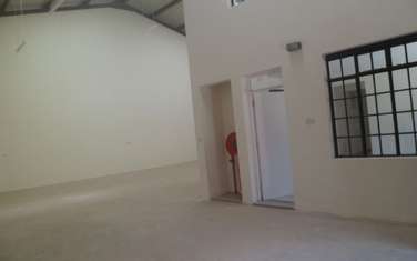 288 m² warehouse for sale in Mombasa Road