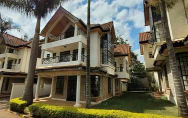 4 Bed House with Garage at Lavington