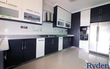 4 Bed Apartment with En Suite at Mararo Road