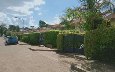 4 Bed Townhouse with En Suite at Waterfront Gardens