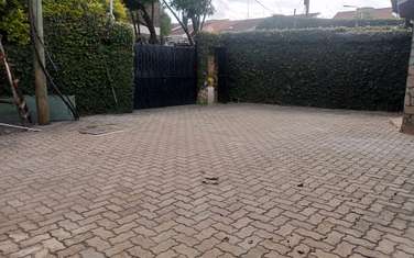 3 Bed Townhouse with En Suite in Lavington