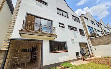 5 Bed Townhouse with En Suite at Spring Valley