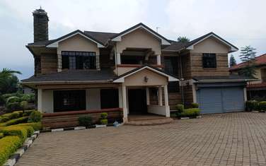 5 Bed Townhouse with En Suite at Runda