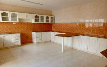 4 Bed Townhouse with En Suite in Brookside