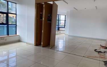323 m² office for rent in Westlands Area