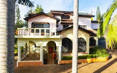 4 Bed Townhouse with En Suite in Kiambu Road