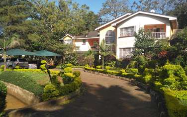 1 Bed House with En Suite at Lone Tree Rosslyn
