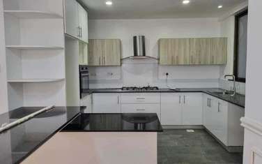 4 Bed Apartment with En Suite in Kileleshwa
