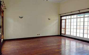 4 Bed Townhouse with En Suite in Kyuna