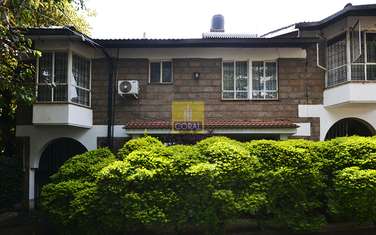 4 Bed Apartment with Parking in Westlands Area