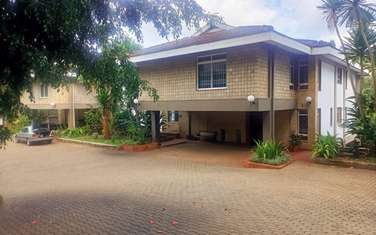 5 Bed Townhouse with En Suite in Spring Valley