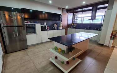 3 Bed Apartment with En Suite at 1St Parklands