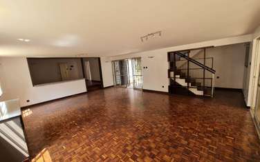 5 Bed House in Lavington