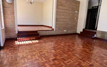 4 Bed Townhouse with Garden in Nyari