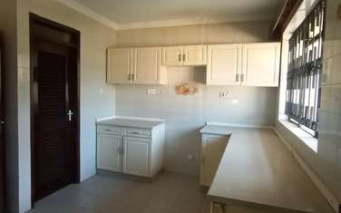 Serviced 3 Bed Apartment with En Suite at 1St Avenue