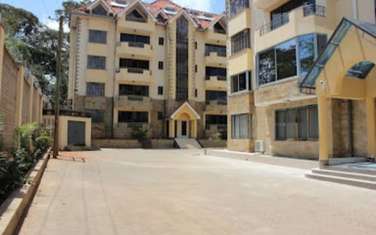 Serviced Studio Apartment with En Suite in Kileleshwa